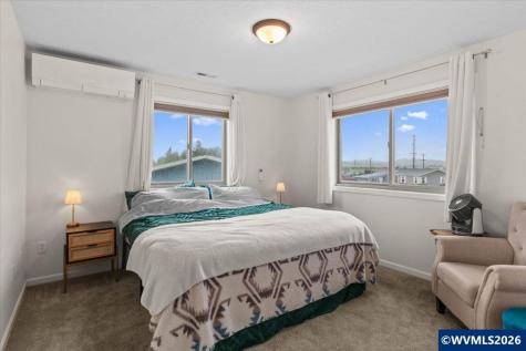 9864 Hoffman Road Monmouth OR 97361
