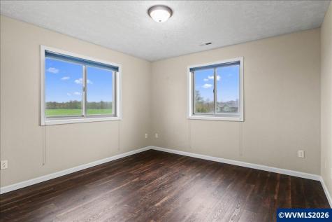 9864 Hoffman Road Monmouth OR 97361
