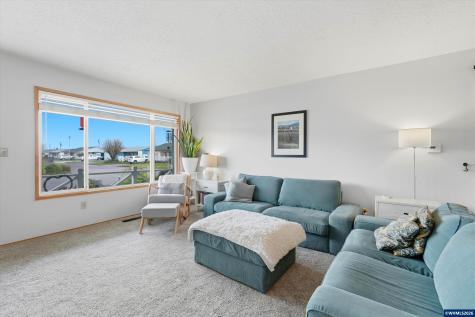 1841 Umpqua Road Woodburn OR 97071