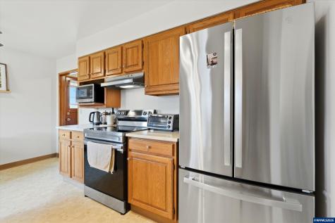 1841 Umpqua Road Woodburn OR 97071
