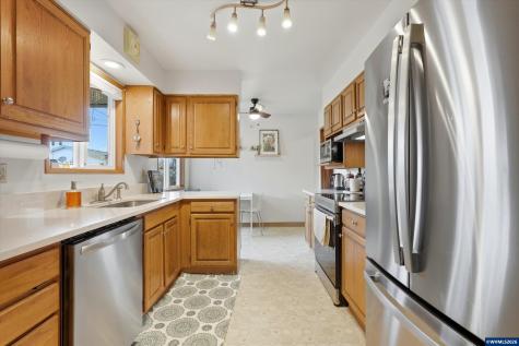 1841 Umpqua Road Woodburn OR 97071