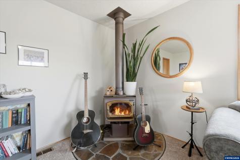 1841 Umpqua Road Woodburn OR 97071