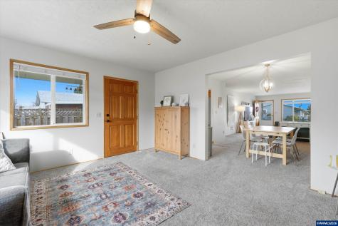 1841 Umpqua Road Woodburn OR 97071