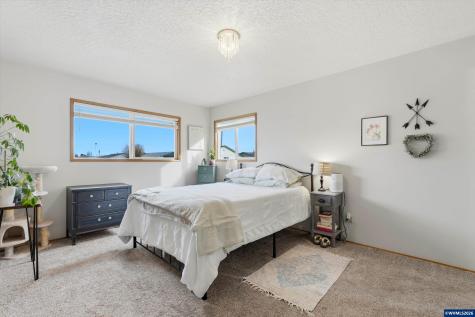 1841 Umpqua Road Woodburn OR 97071
