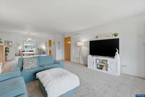 1841 Umpqua Road Woodburn OR 97071