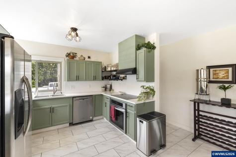 1336 NE Evans Street Mcminnville OR 97128