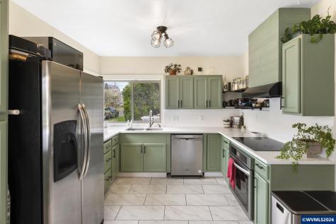 1336 NE Evans Street Mcminnville OR 97128