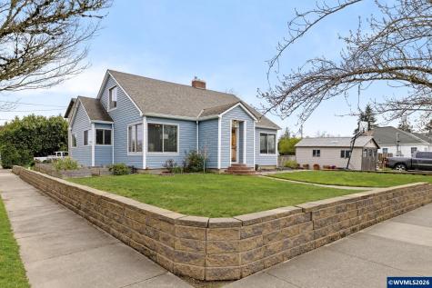 1336 NE Evans Street Mcminnville OR 97128