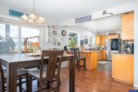 1636 SE Oar Drive Lincoln City OR 97367-9999