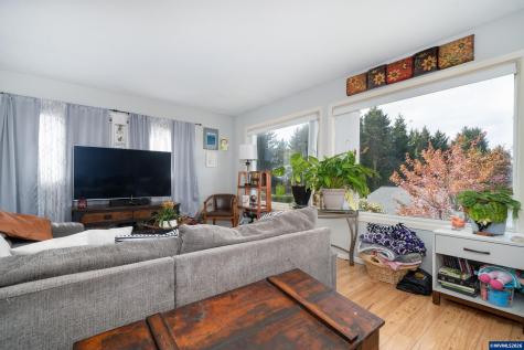1636 SE Oar Drive Lincoln City OR 97367-9999