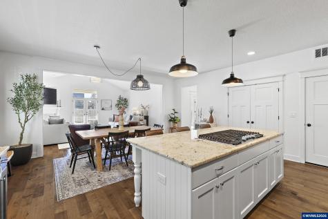 462 Turnberry Avenue Woodburn OR 97071