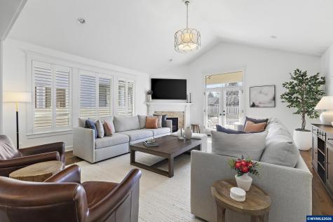 462 Turnberry Avenue Woodburn OR 97071