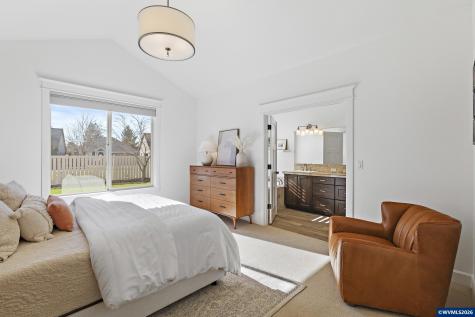 462 Turnberry Avenue Woodburn OR 97071