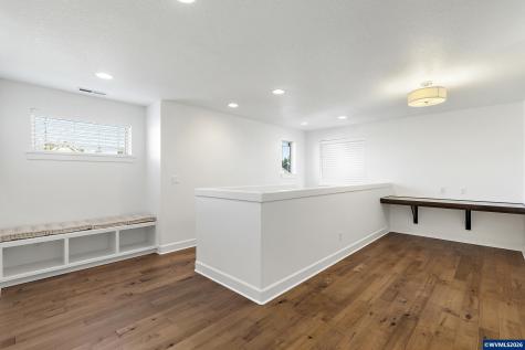 462 Turnberry Avenue Woodburn OR 97071
