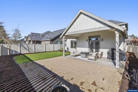 462 Turnberry Avenue Woodburn OR 97071