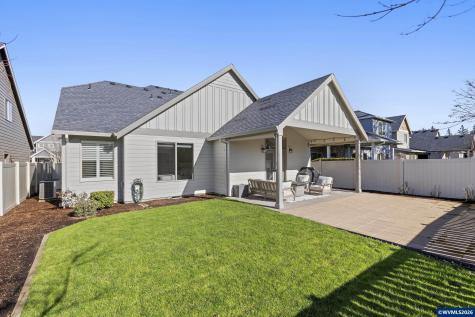 462 Turnberry Avenue Woodburn OR 97071