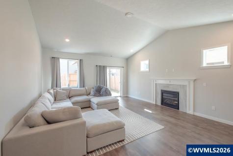 1438 45th Avenue Sweet Home OR 97386