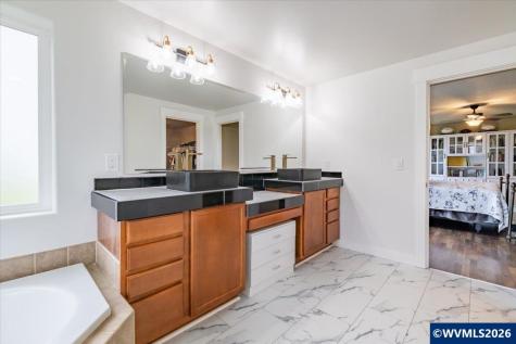 1234 Kerrisdale Drive SE Albany OR 97322