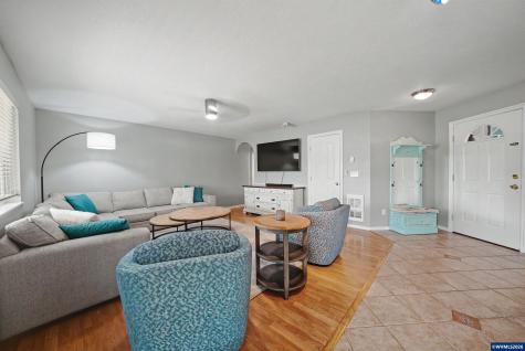 1002 S 37th Avenue Albany OR 97321