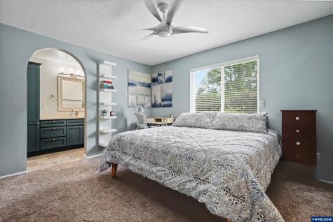 1002 S 37th Avenue Albany OR 97321