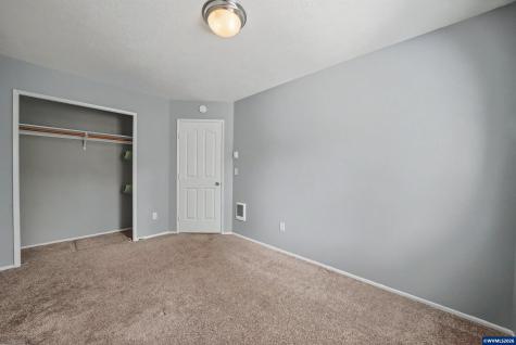 1002 S 37th Avenue Albany OR 97321