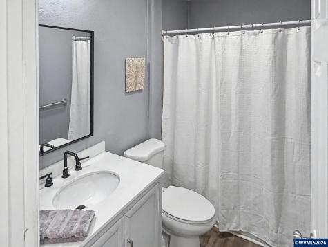 4559 47th Avenue NE Salem OR 97305