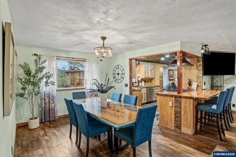 1586 Ewald Avenue SE Salem OR 97302
