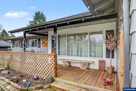 1586 Ewald Avenue SE Salem OR 97302