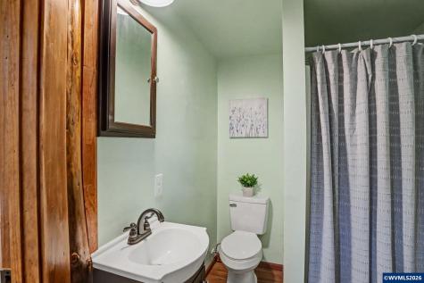 1586 Ewald Avenue SE Salem OR 97302