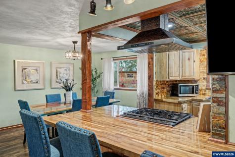 1586 Ewald Avenue SE Salem OR 97302