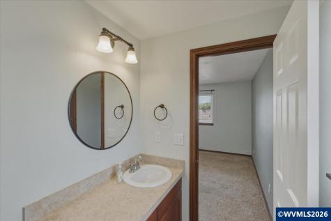 2502 Waverly Court SE Albany OR 97322