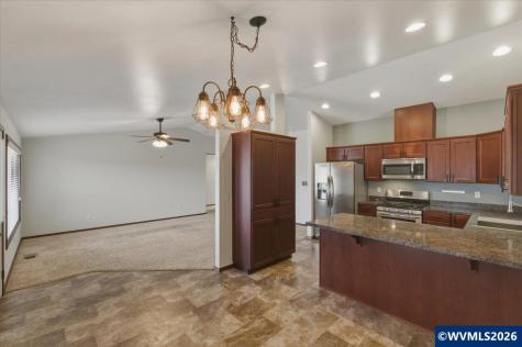 2502 Waverly Court SE Albany OR 97322