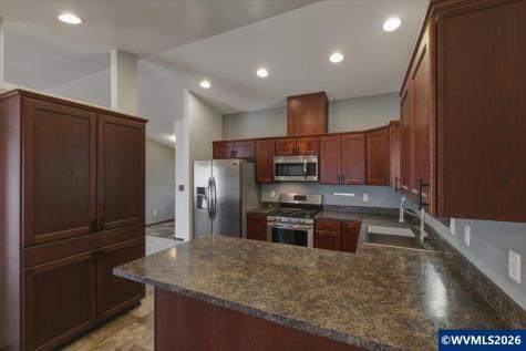 2502 Waverly Court SE Albany OR 97322