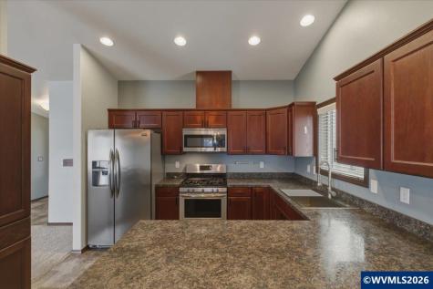 2502 Waverly Court SE Albany OR 97322