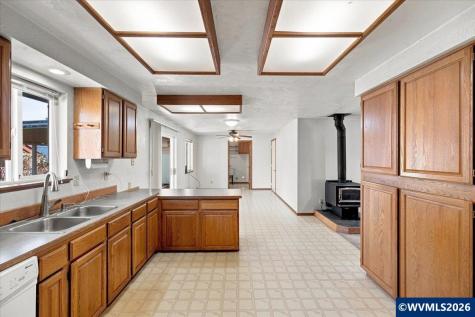 1423 32nd Avenue SE Albany OR 97322
