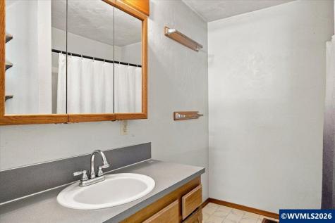 1423 32nd Avenue SE Albany OR 97322