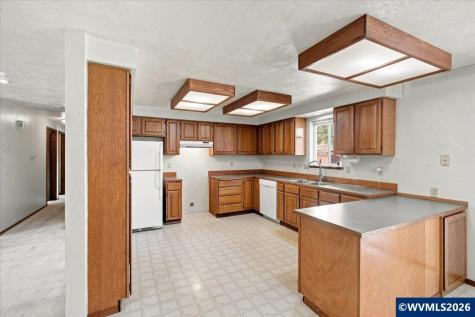 1423 32nd Avenue SE Albany OR 97322