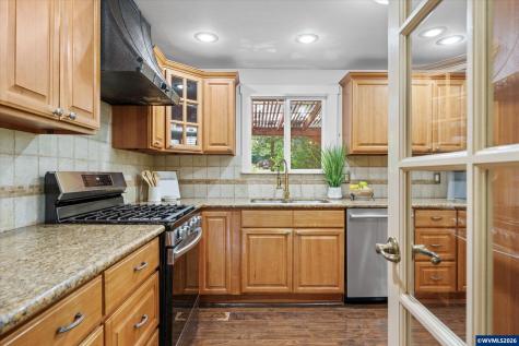 7411 Liberty Road S Salem OR 97306