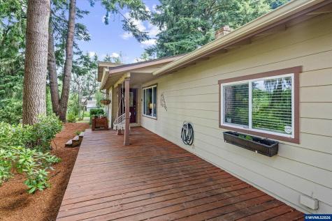 7411 Liberty Road S Salem OR 97306