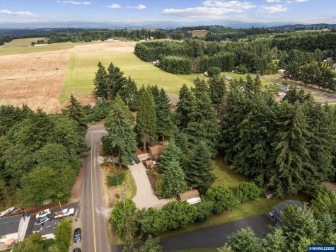 7411 Liberty Road S Salem OR 97306