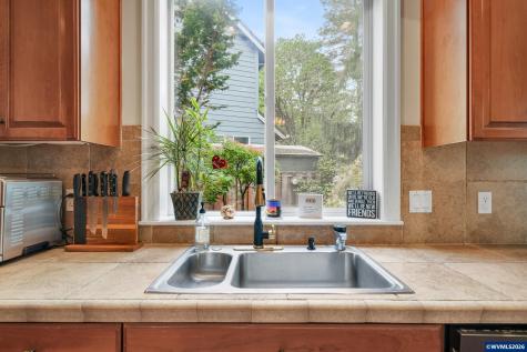 6233 SW Timber Ridge Drive Corvallis OR 97333