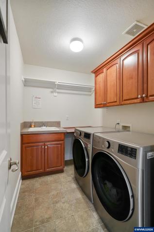 6233 SW Timber Ridge Drive Corvallis OR 97333