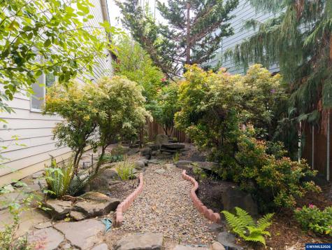 6233 SW Timber Ridge Drive Corvallis OR 97333