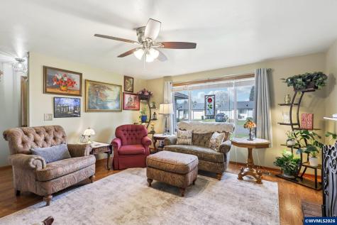 4040 Penticton Circle NE Salem OR 97305