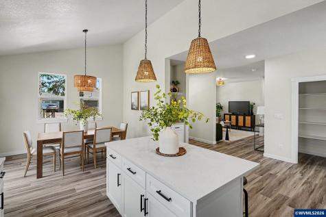 1511 11th Street Dallas OR 97338