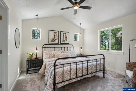 1511 11th Street Dallas OR 97338