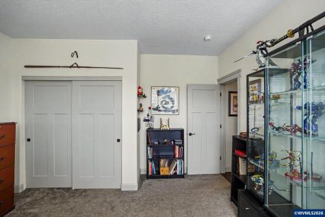 839 Sun Valley Avenue Silverton OR 97381