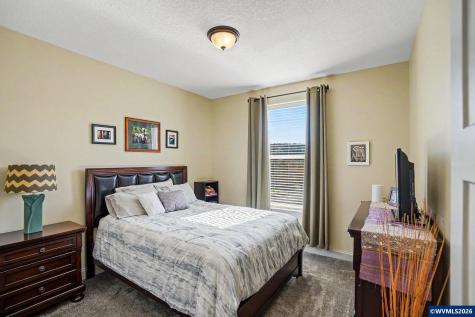 839 Sun Valley Avenue Silverton OR 97381