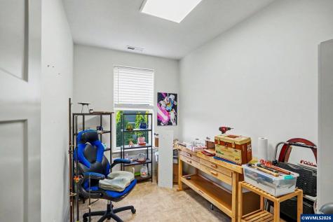 839 Sun Valley Avenue Silverton OR 97381