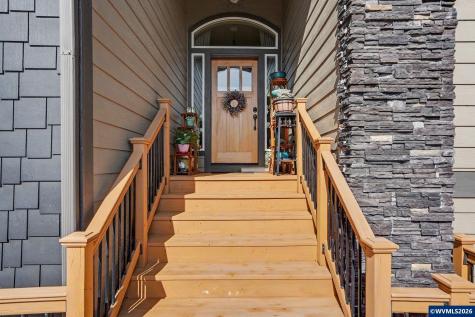 839 Sun Valley Avenue Silverton OR 97381
